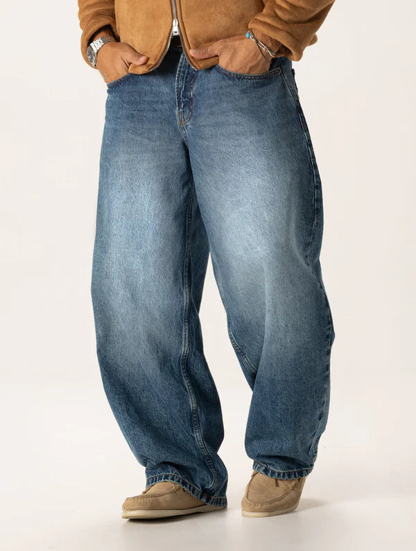 KIRA BAGGY JEANS IN DENIM Article 10